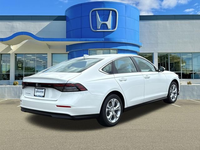 New 2026 Platinum White Pearl Honda LX image 4
