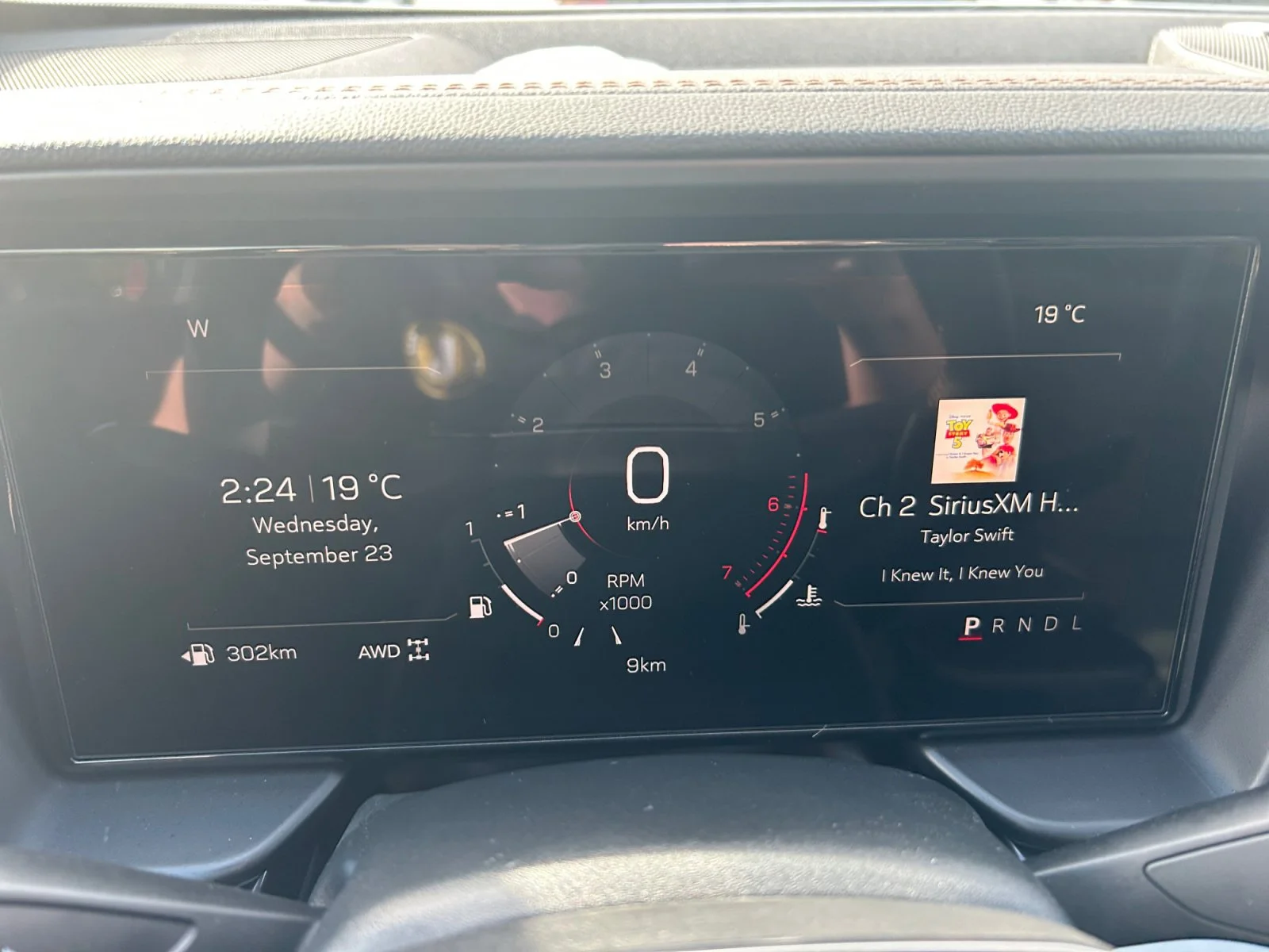 New 2027 Summit White GMC AWD AT4 image 21