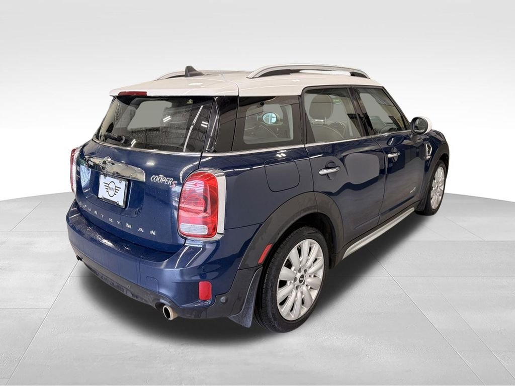 Used 2019 MINI Yours Lapisluxury Blue MINI  image 6