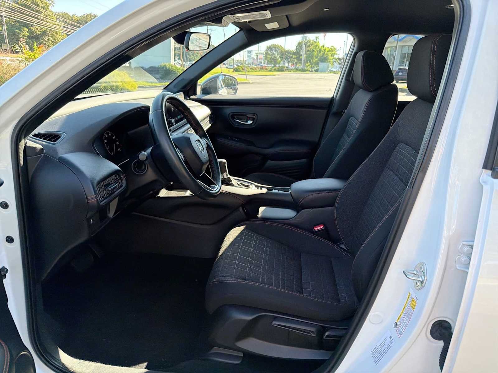 Used 2024 Platinum White Pearl Honda Sport image 11