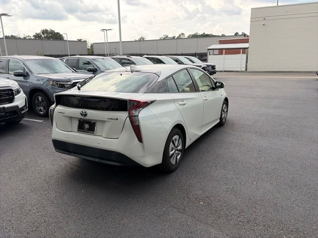 Used 2017 Blizzard Pearl Toyota Two image 5