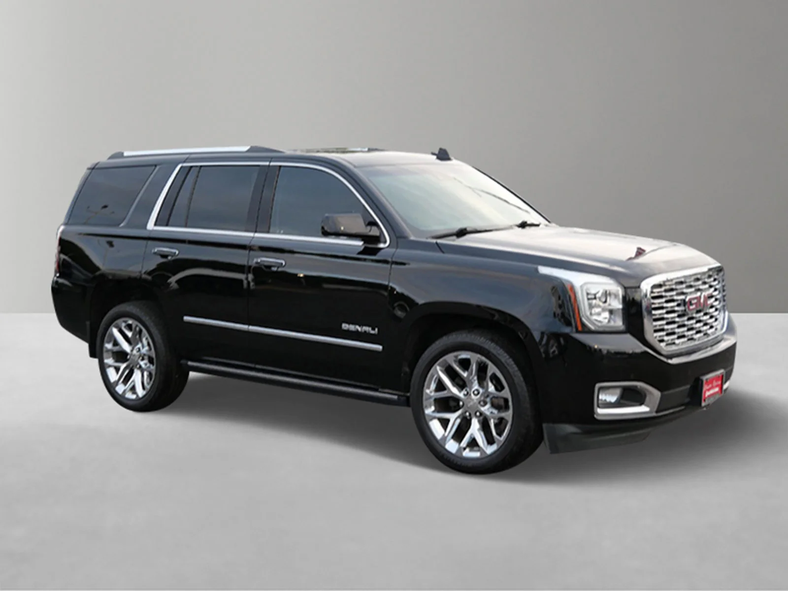 Used 2019 GMC Yukon Denali with VIN 1GKS2CKJ4KR326140 for sale in Saint Paul, Minnesota