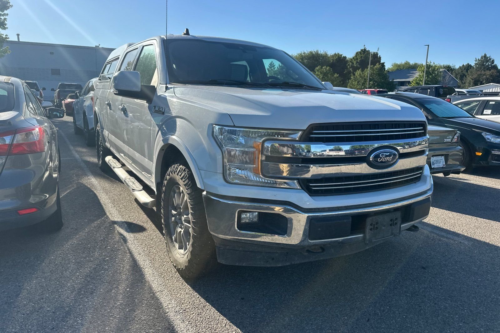 Used 2019 White Ford Lariat image 2