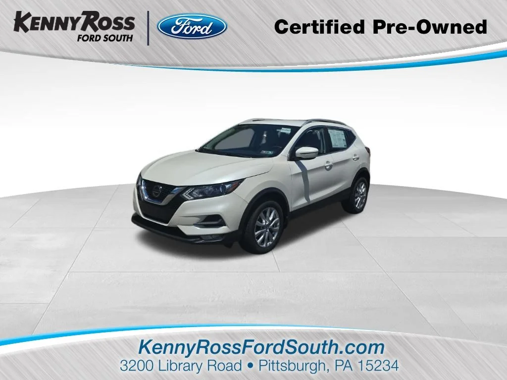 Used 2021 White Nissan SV image 1