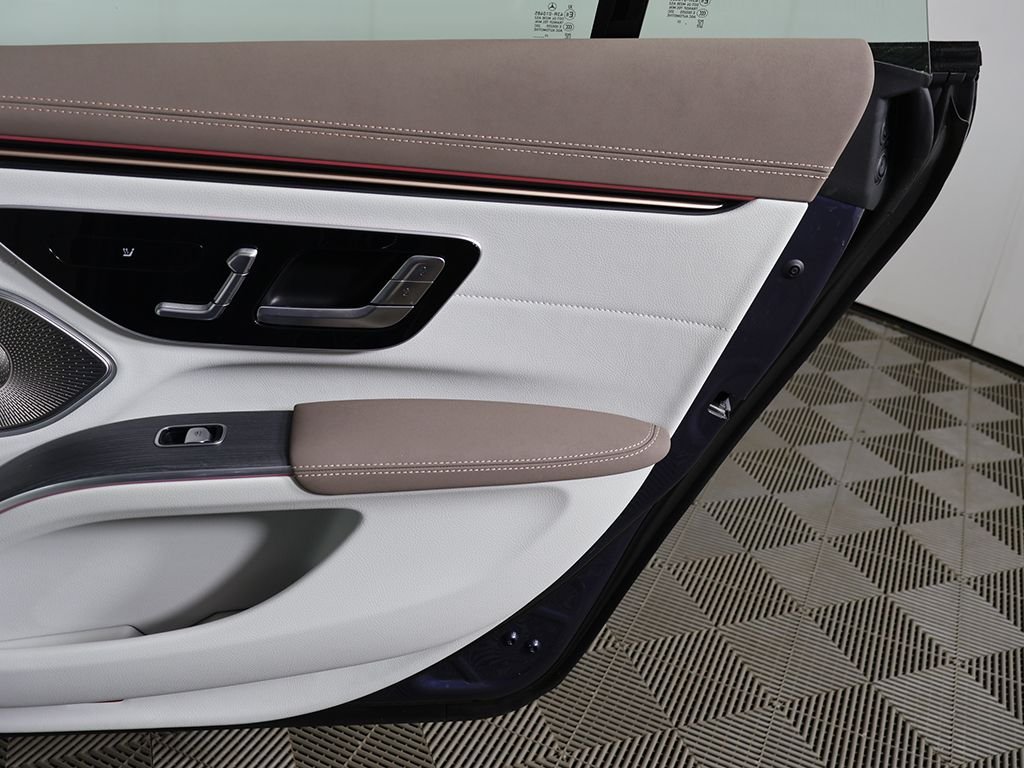 Used 2024 Blue Mercedes-Benz 450 image 29