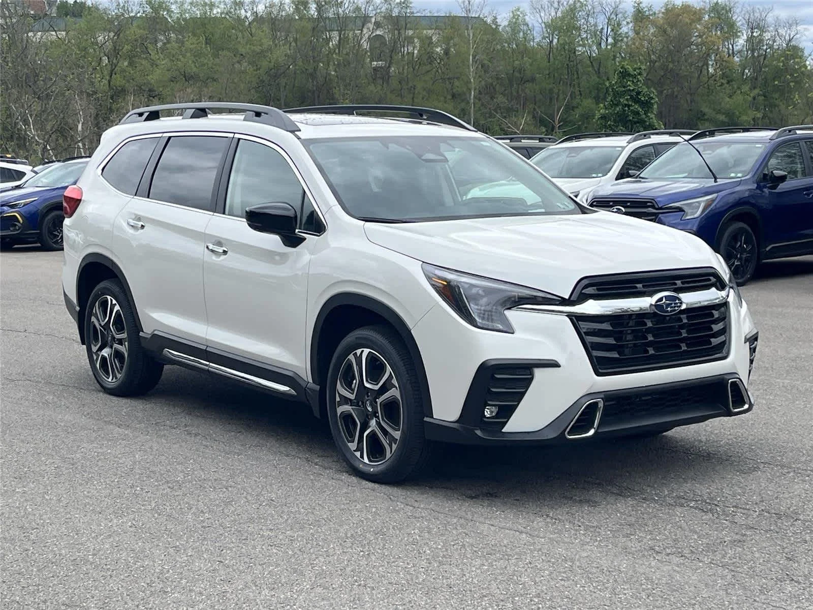 New 2026 CRYSTAL WHITE PEARL Subaru Touring 7-Passenger image 7