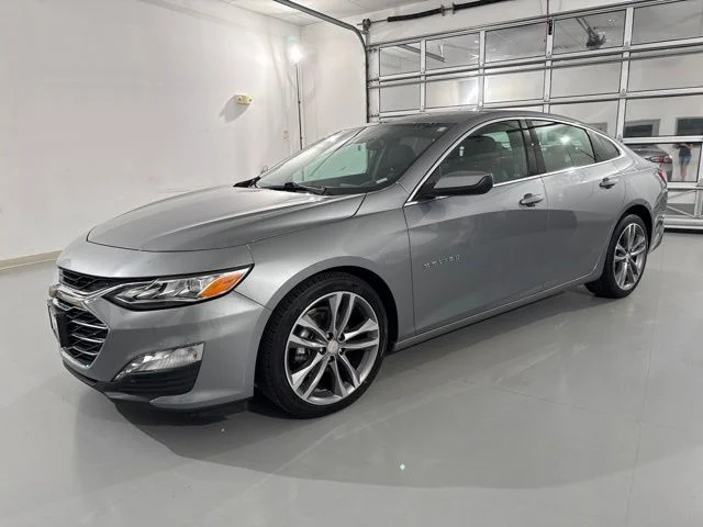 Used 2024 Gray Chevrolet LT image 4