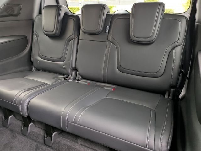 New 2026 Alpine Metallic / Super Black Two-tone Nissan PRO-4X® image 27