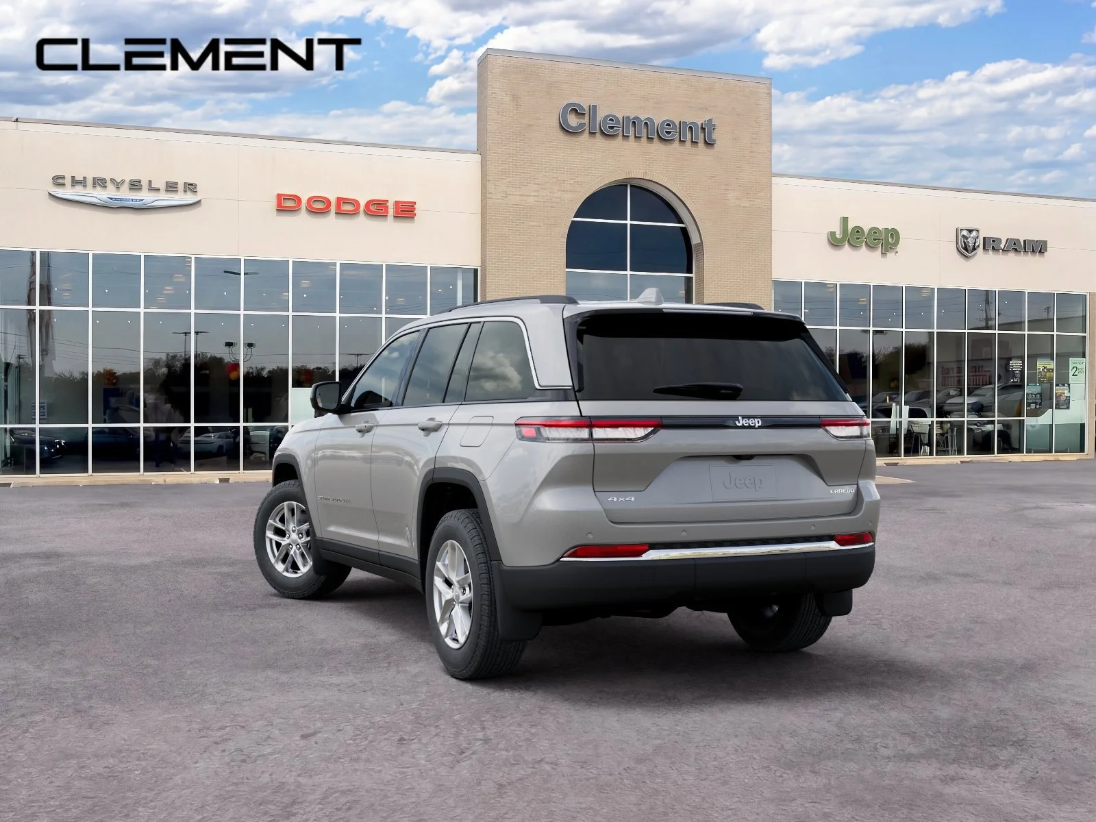 New 2026 Silver Zynith Exterior Paint Jeep Laredo X image 3