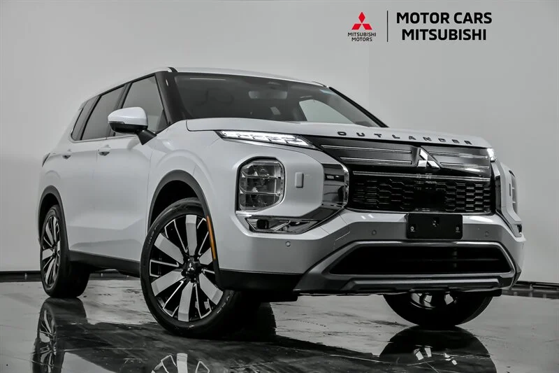 2026 Mitsubishi Outlander SE S-AWC's photo