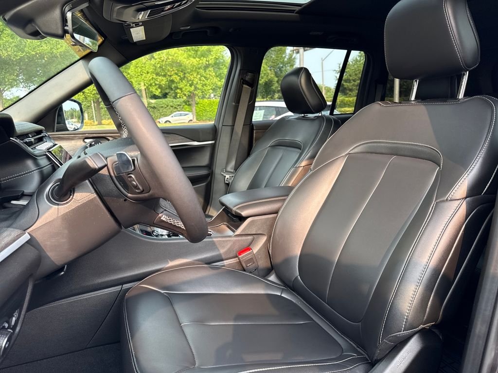 Used 2025 Gray Jeep Limited image 12