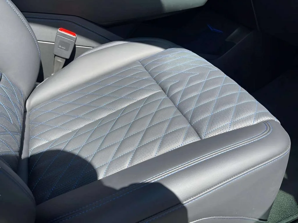 2025 Cadillac Escalade IQ Sport 1 - Photo 13