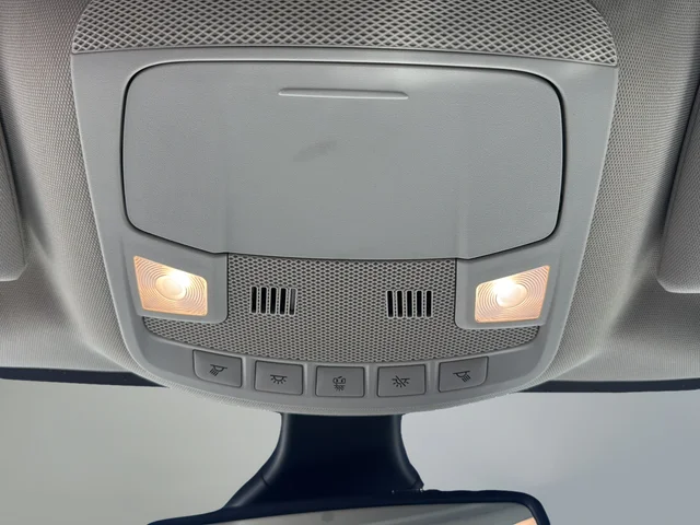 Used 2022 Silver Ford SEL image 29