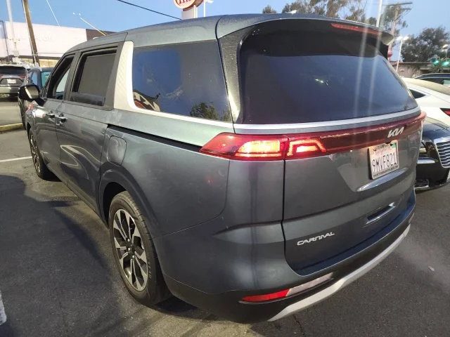 Used 2024 Blue Kia EX image 3