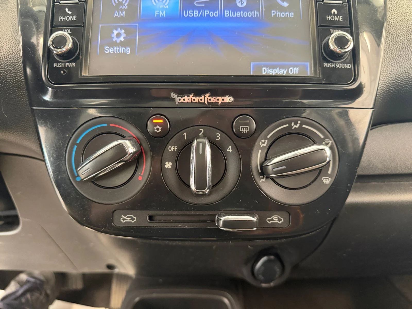 Used 2018 Gray Mitsubishi ES image 19