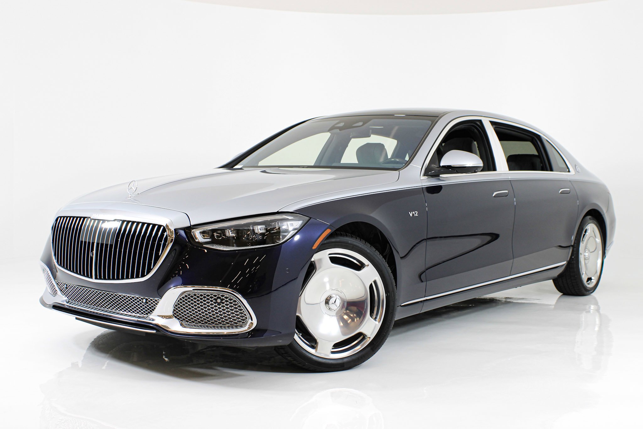 Used 2024 Blue Mercedes-Benz Maybach S 680 image 60