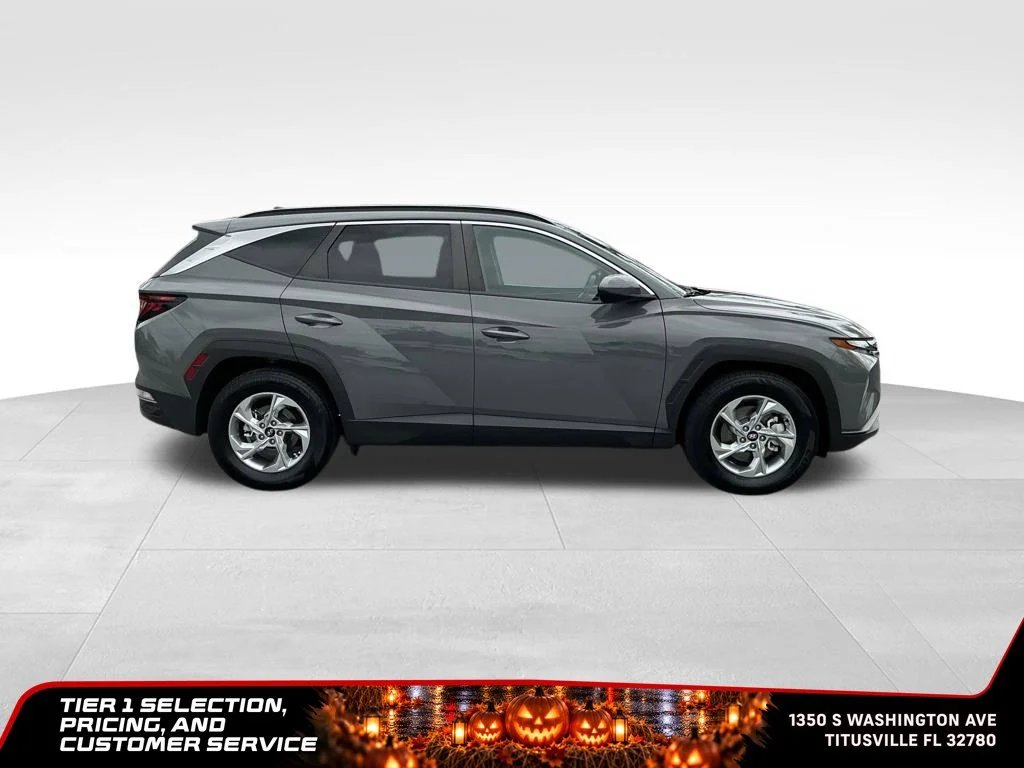 Used 2024 Gray Hyundai SEL image 7