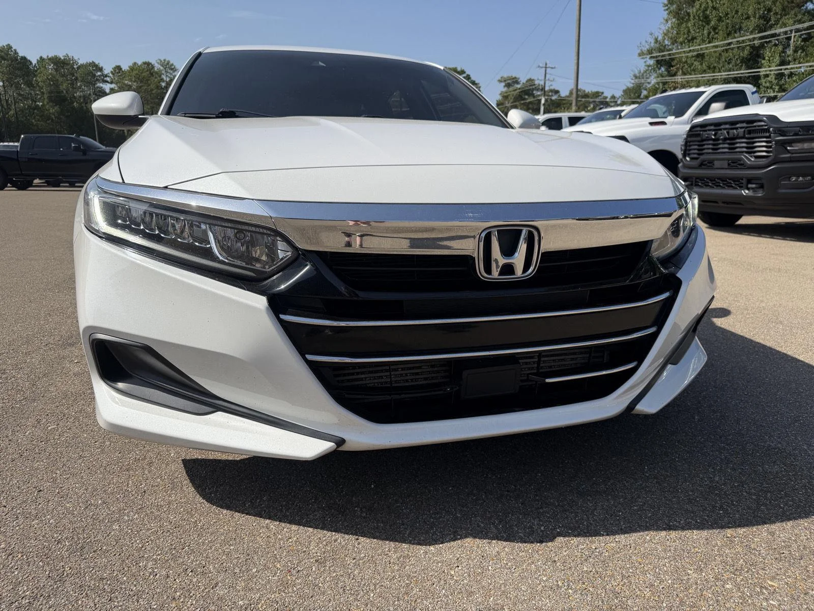 Used 2021 Platinum White Pearl Honda LX image 23