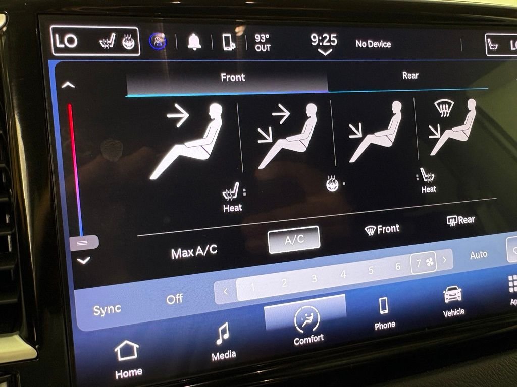 Used 2024 White Chrysler Touring L image 31