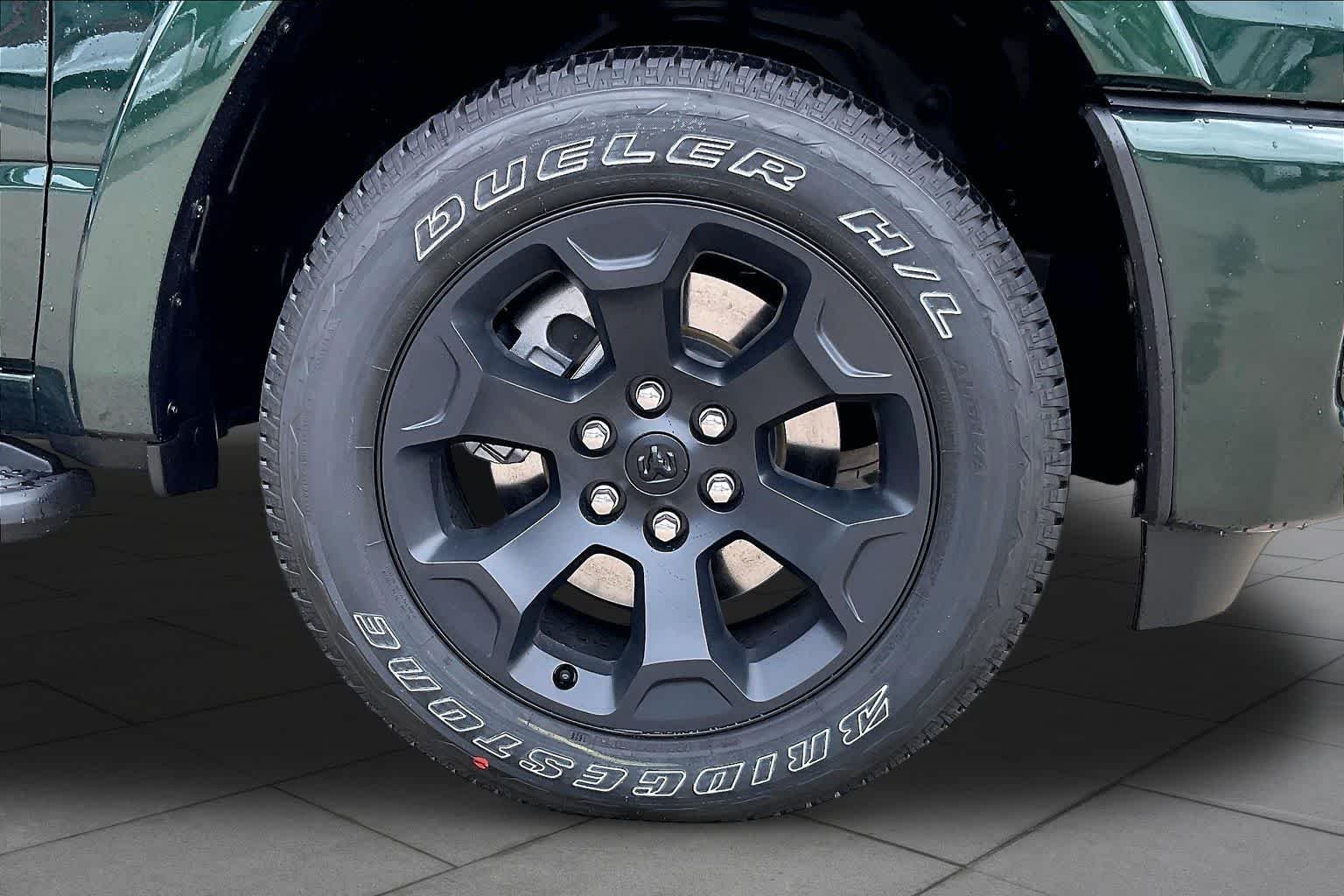 New 2026 Serrano-Green Metallic Exterior Paint RAM Big Horn image 11