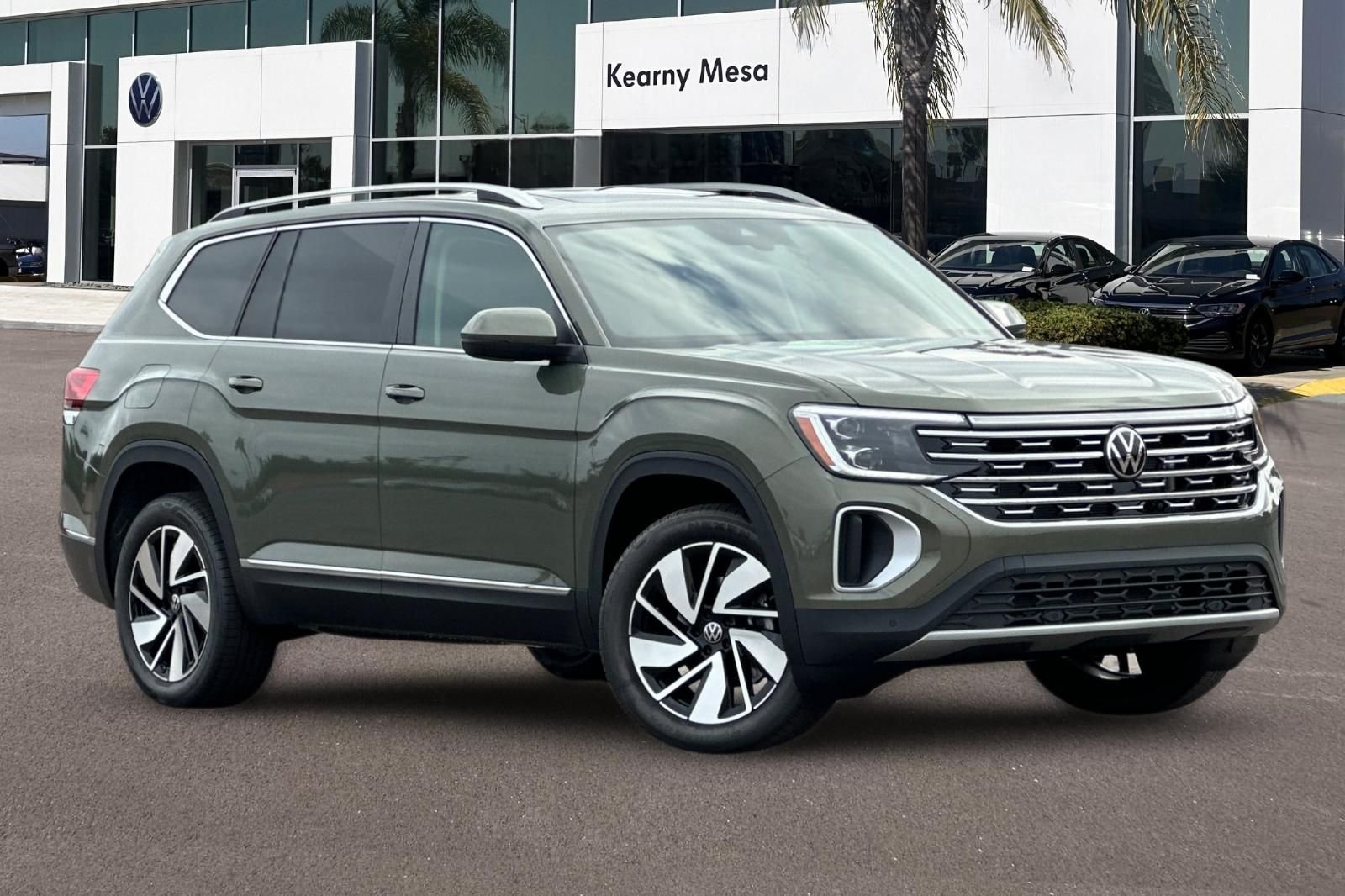 New 2026 Avocado Green Pearl Volkswagen SEL image 2