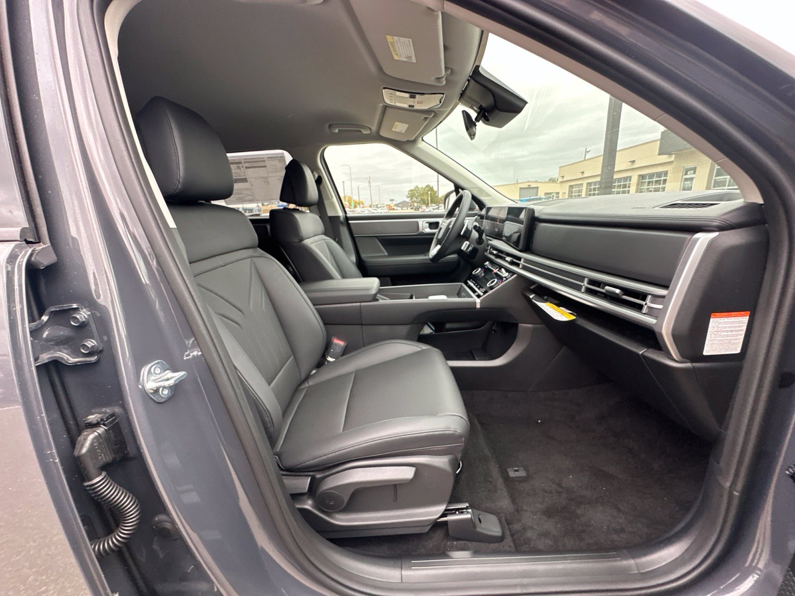 New 2027 Gray Hyundai SEL image 31