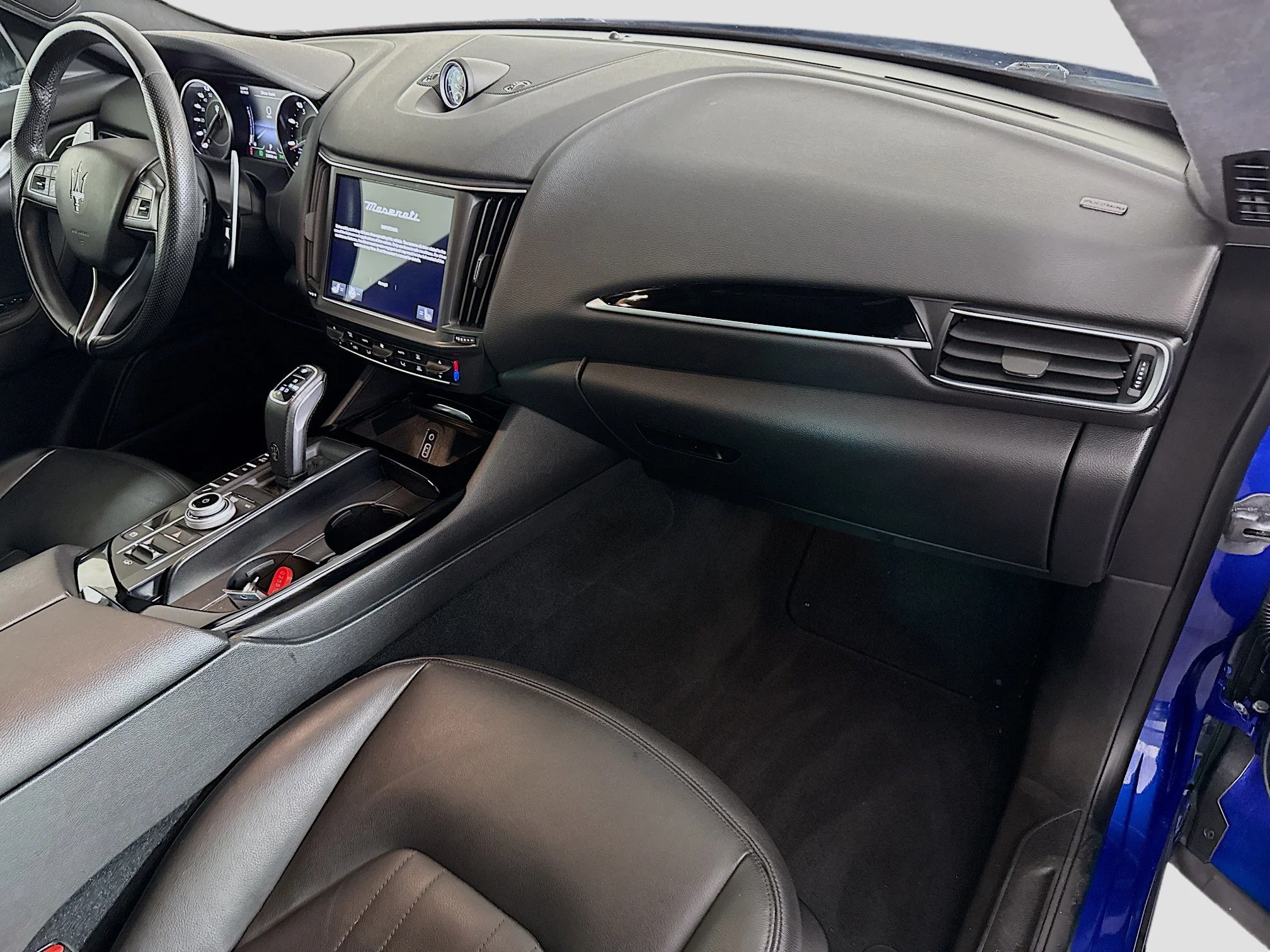 Used 2023 Blu Emozione Metallic Maserati GT image 26