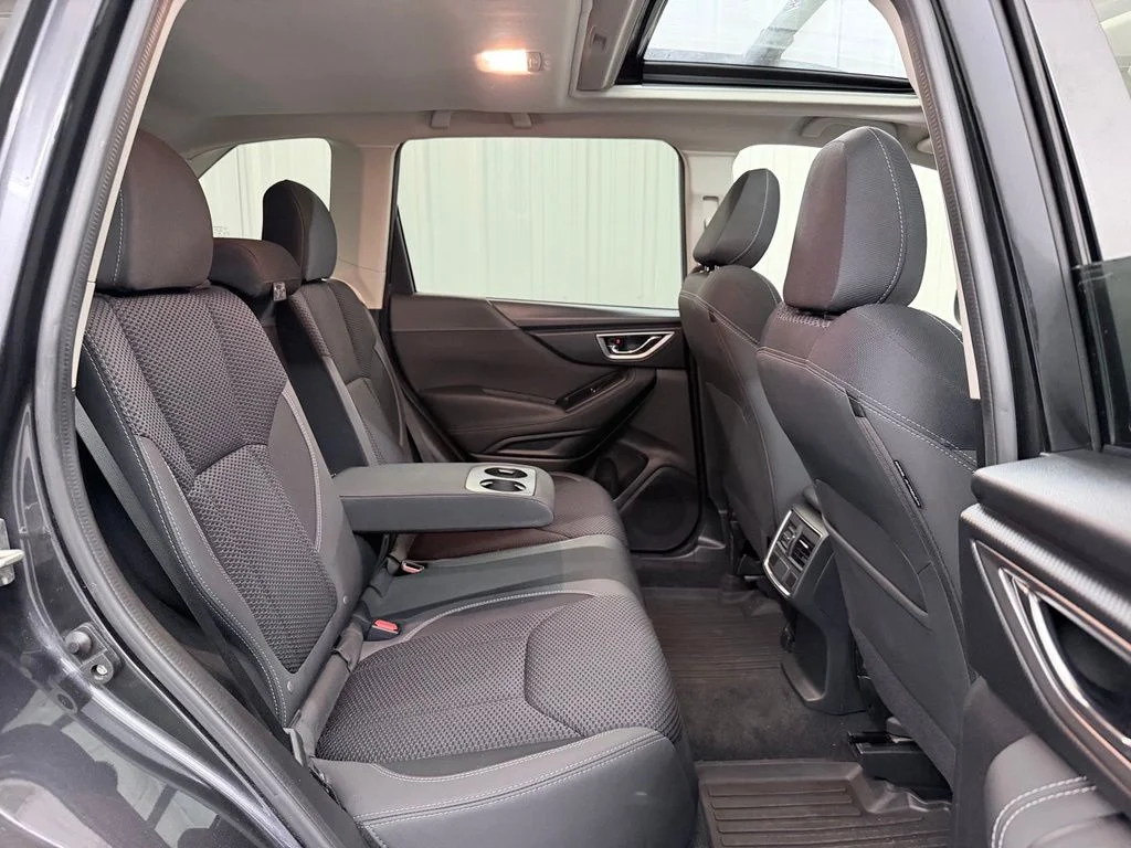 Used 2019 Gray Subaru Premium image 33