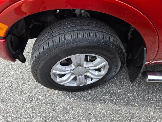 Used 2019 Chili Pepper Red Ford XLT image 4
