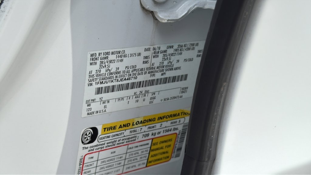 Used 2018 White Ford Limited image 25