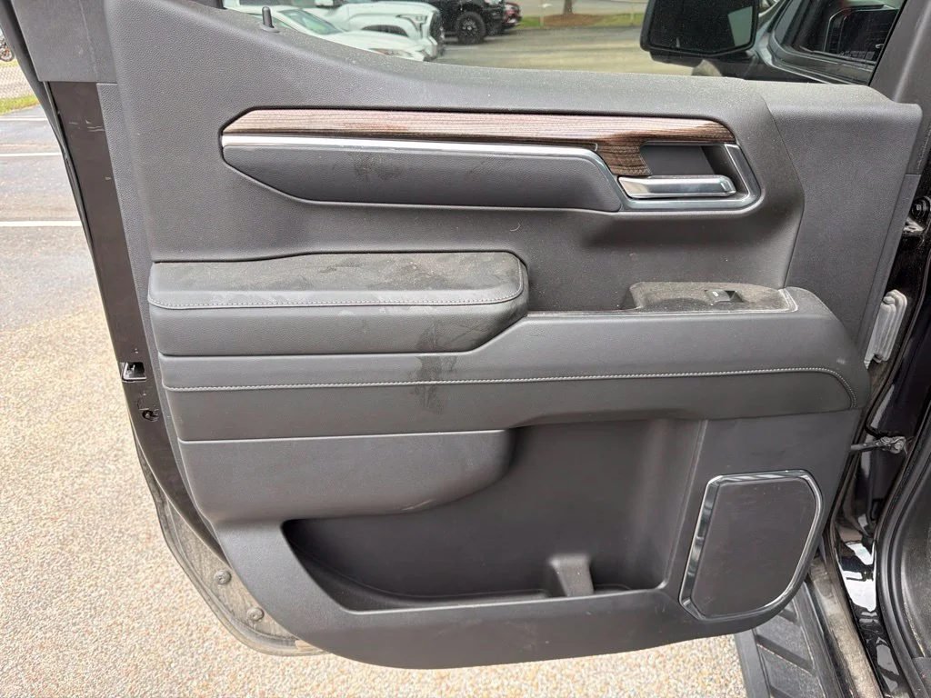 Used 2024 Black Chevrolet RST image 17