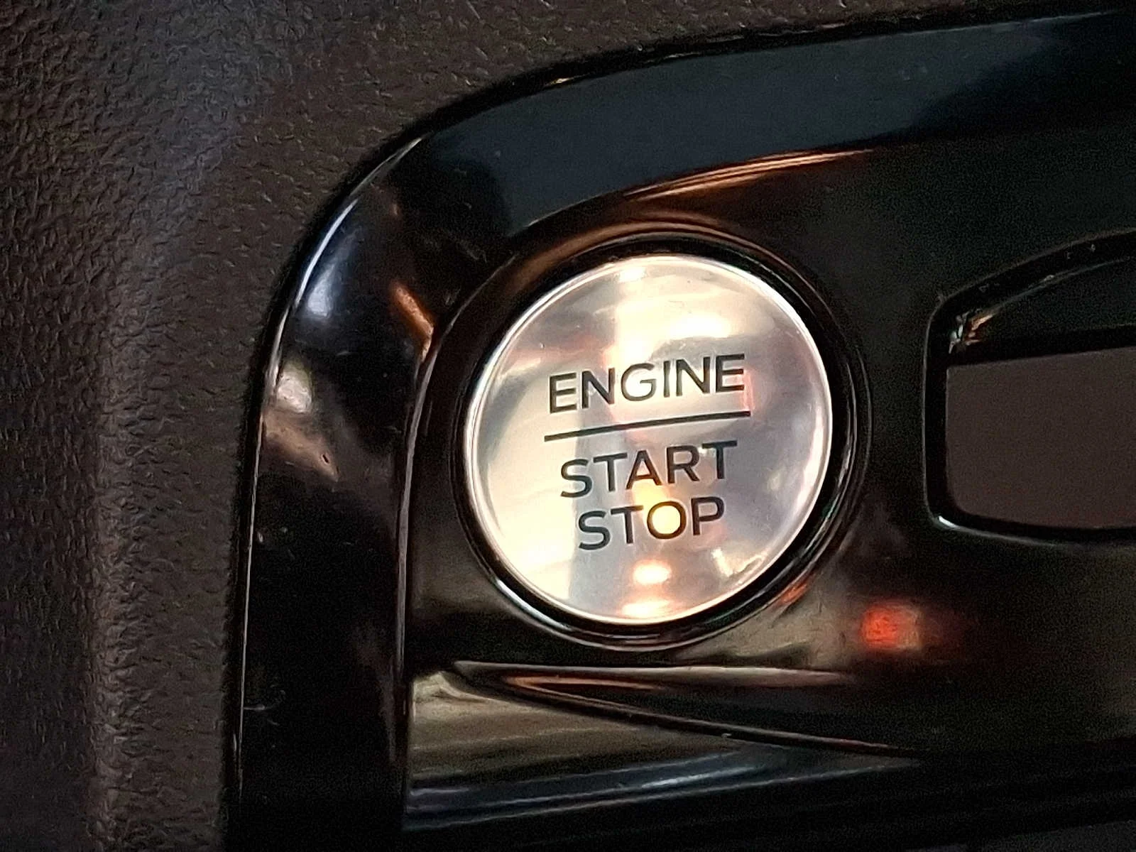 Used 2023 Iconic Silver Ford ST-Line image 23