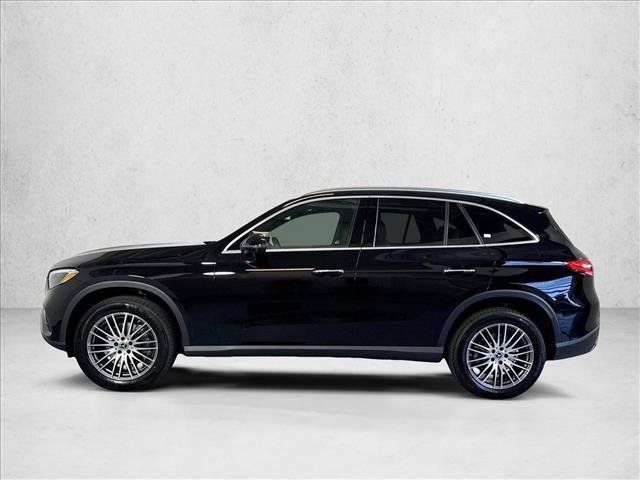 New 2026 Black Mercedes-Benz GLC 300 image 38