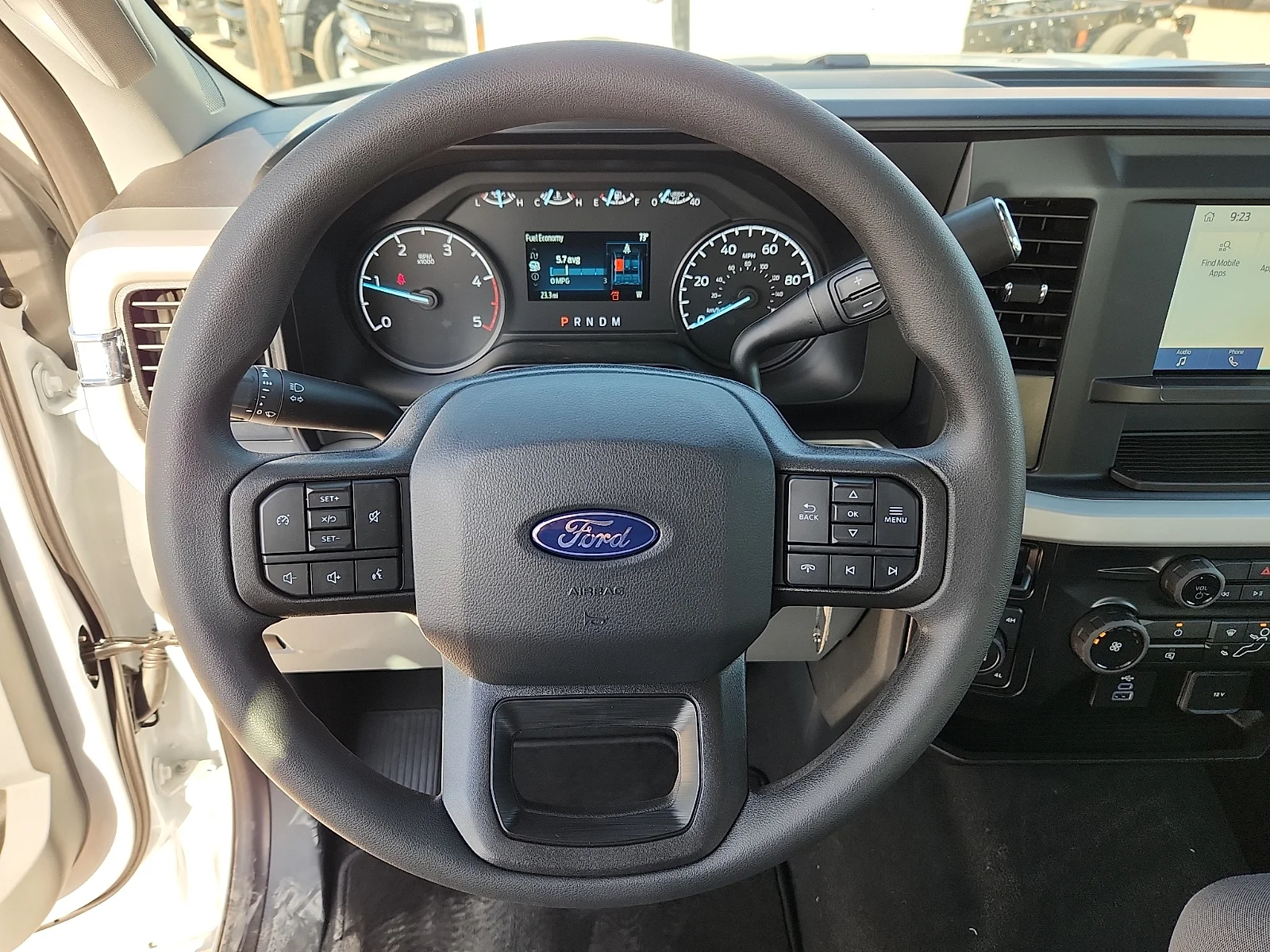 New 2027 Oxford White Ford XL image 21