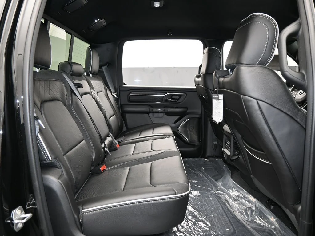 New 2026 Diamond Black Crystal Pearlcoat RAM Limited image 38