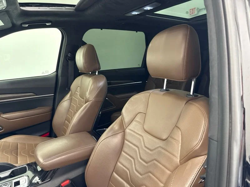 Used 2021 Black Kia SX image 21