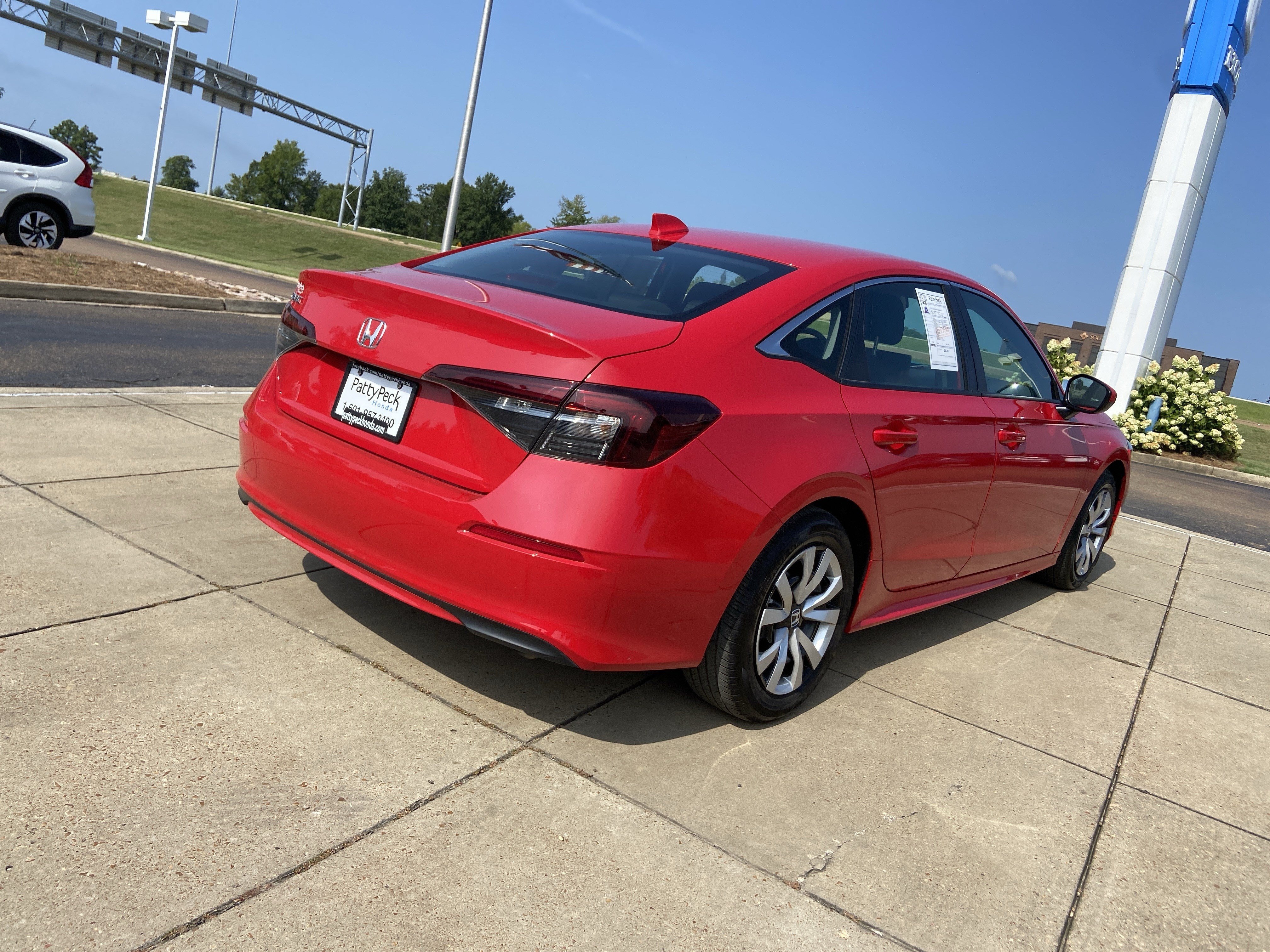 Used 2025 Rallye Red Honda LX image 11