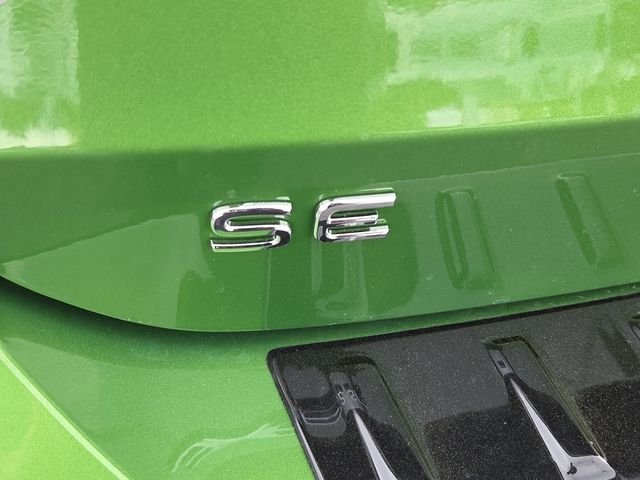 New 2026 Green Volkswagen 1.5T SE image 4