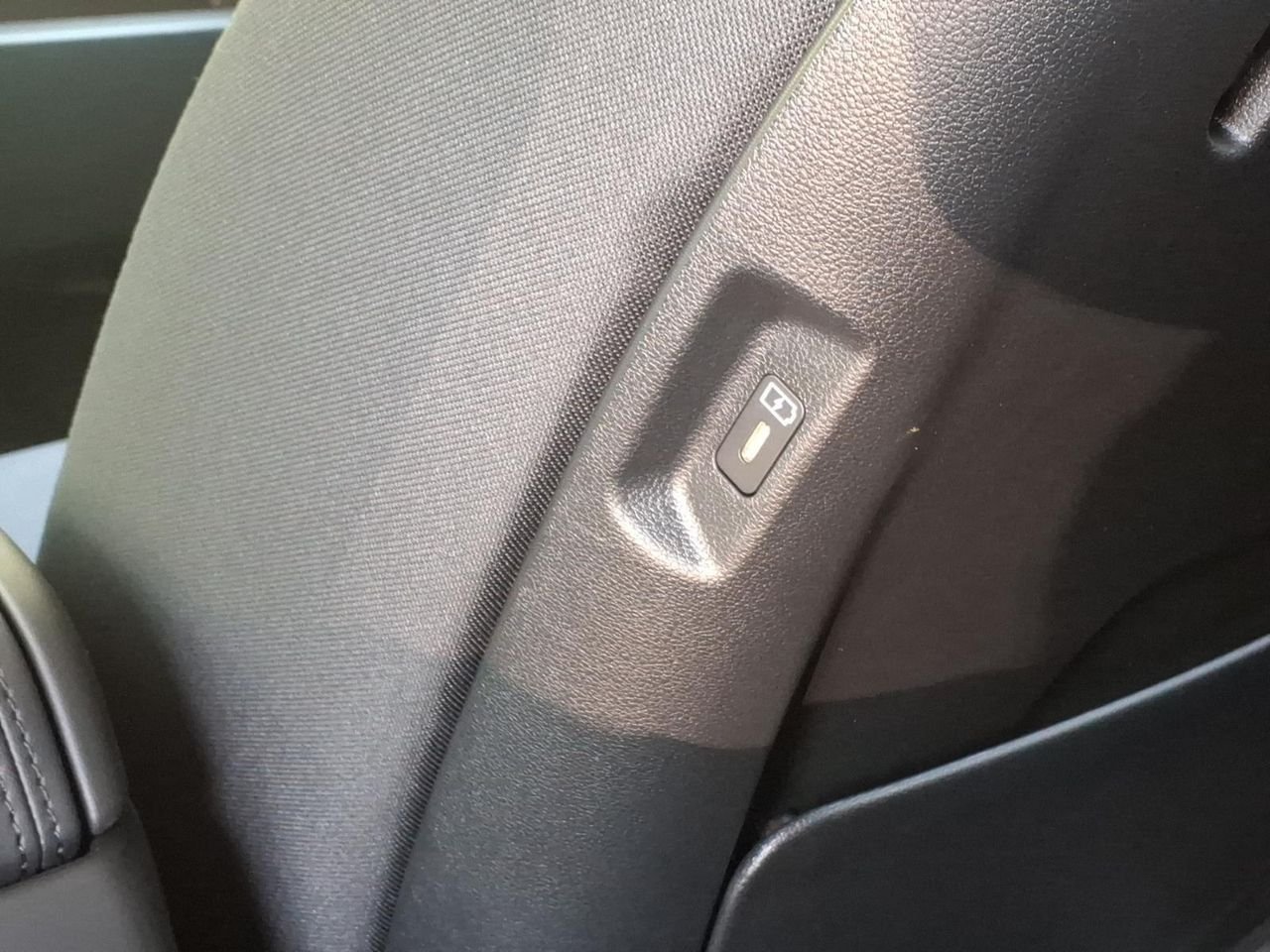 New 2026 Ecotronic Gray Hyundai SE image 18