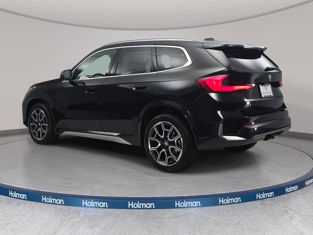 New 2026 Black Sapphire Metallic BMW xDrive28i image 7