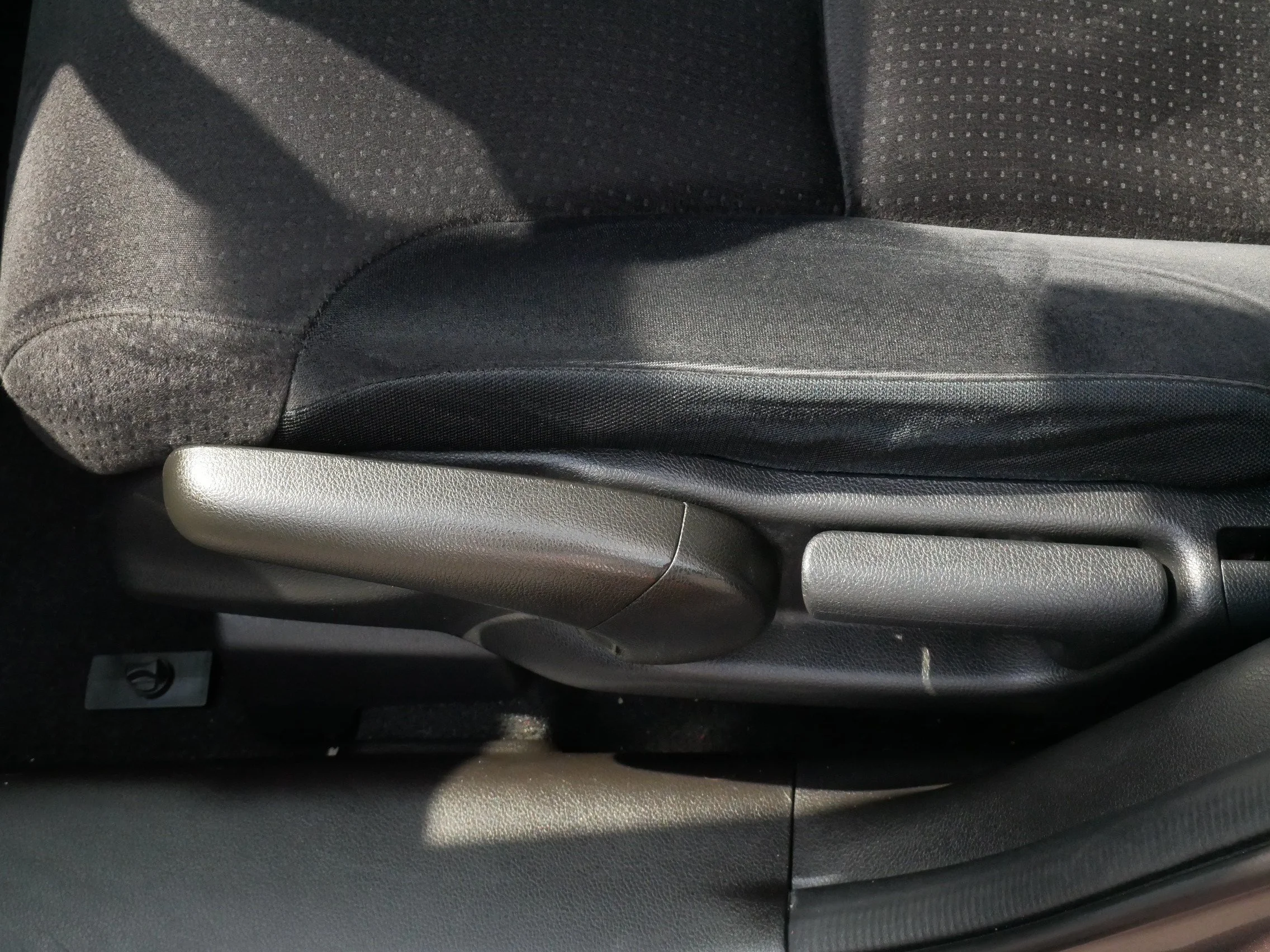 Used 2014 Urban Titanium Metallic Honda EX image 20