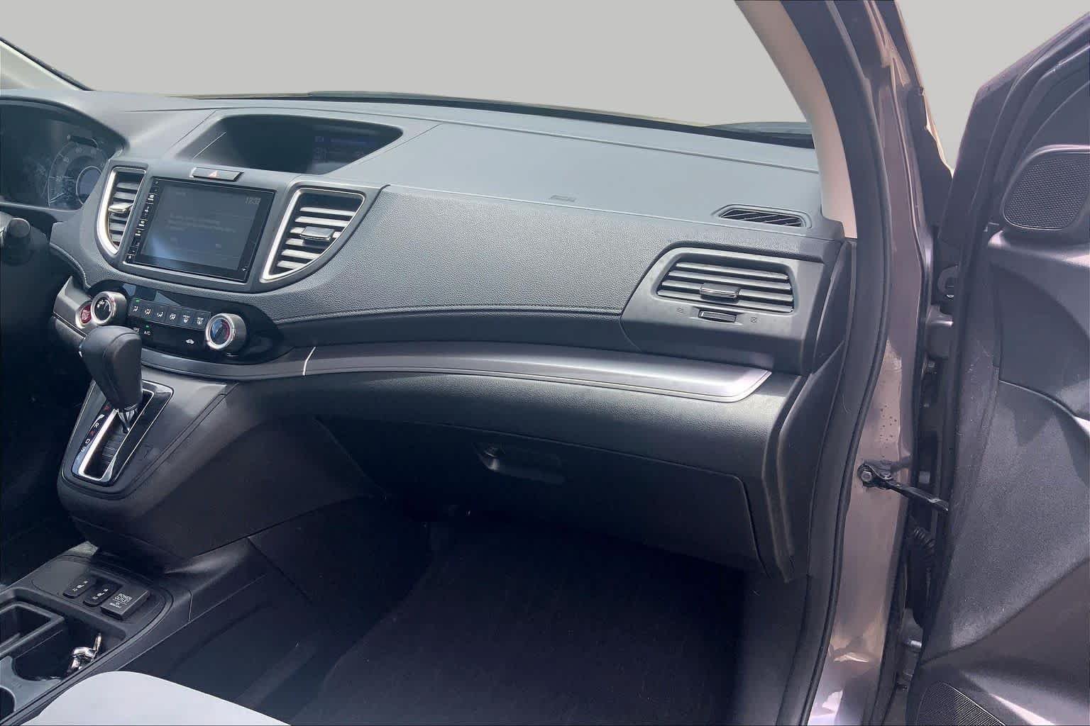 Used 2015 Urban Titanium Metallic Honda EX image 18