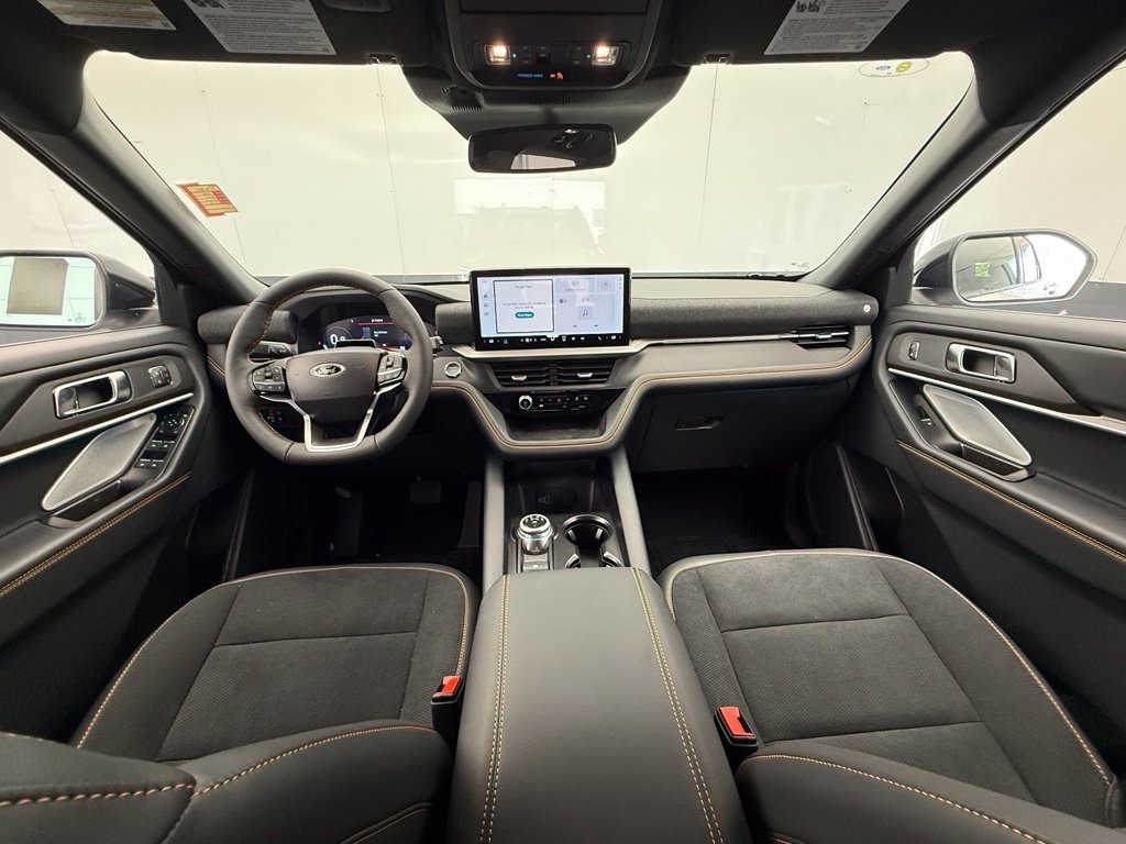 New 2026 Star White Metallic Tri-Coat Ford Tremor® image 4