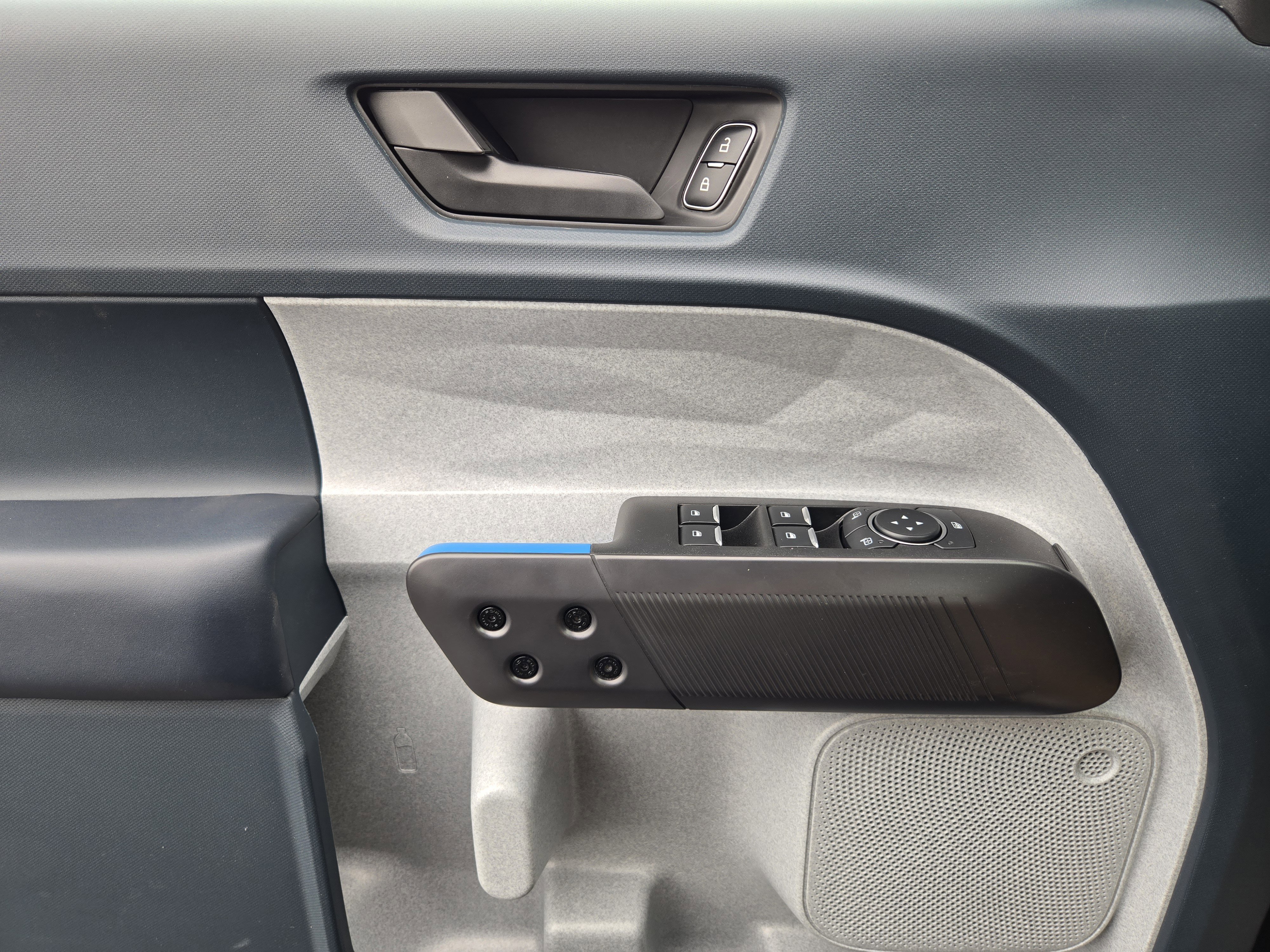 New 2026 Shadow Black Ford XLT image 15