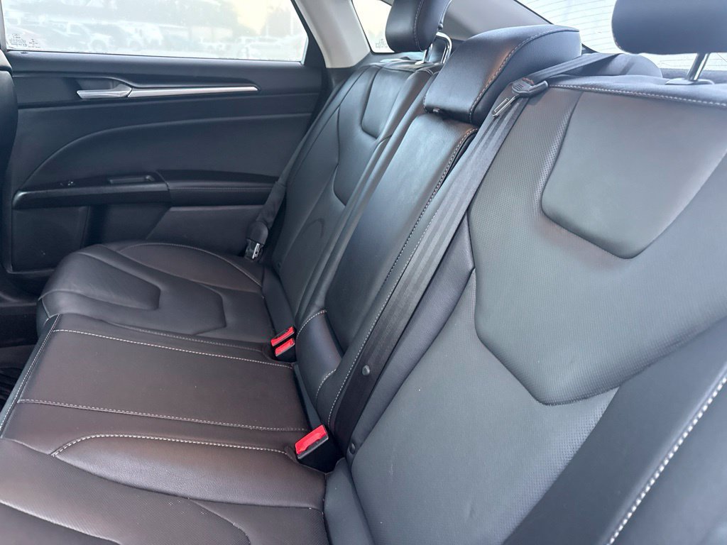 Used 2019 White Platinum Clearcoat Metallic Ford Titanium image 19