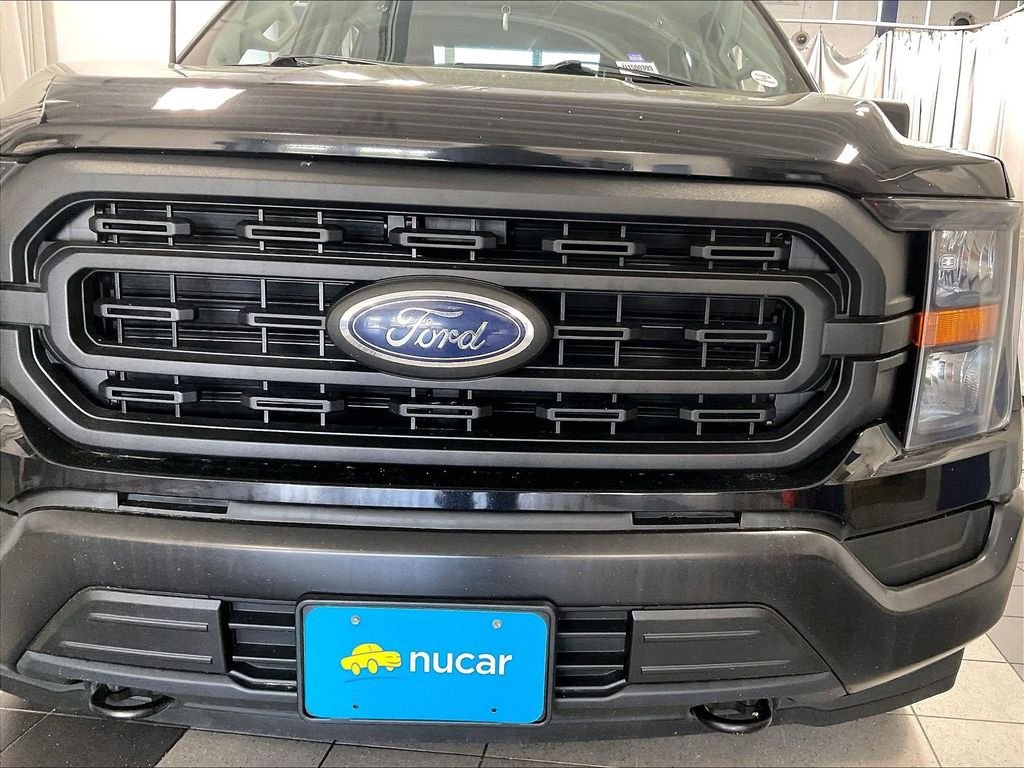 Used 2023 Black Ford XL image 32