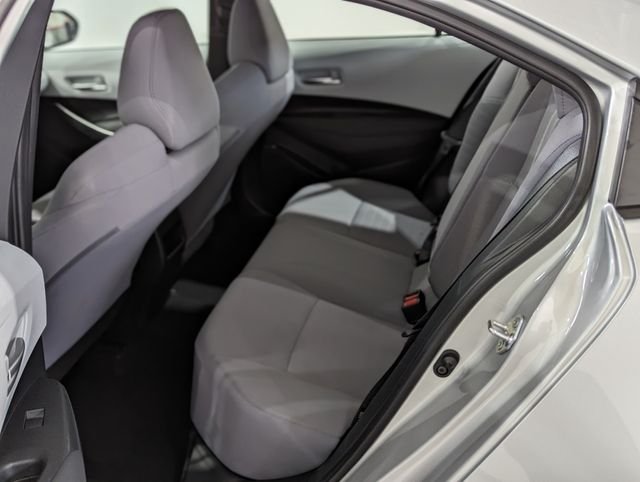 Used 2022 Silver Toyota SE image 7