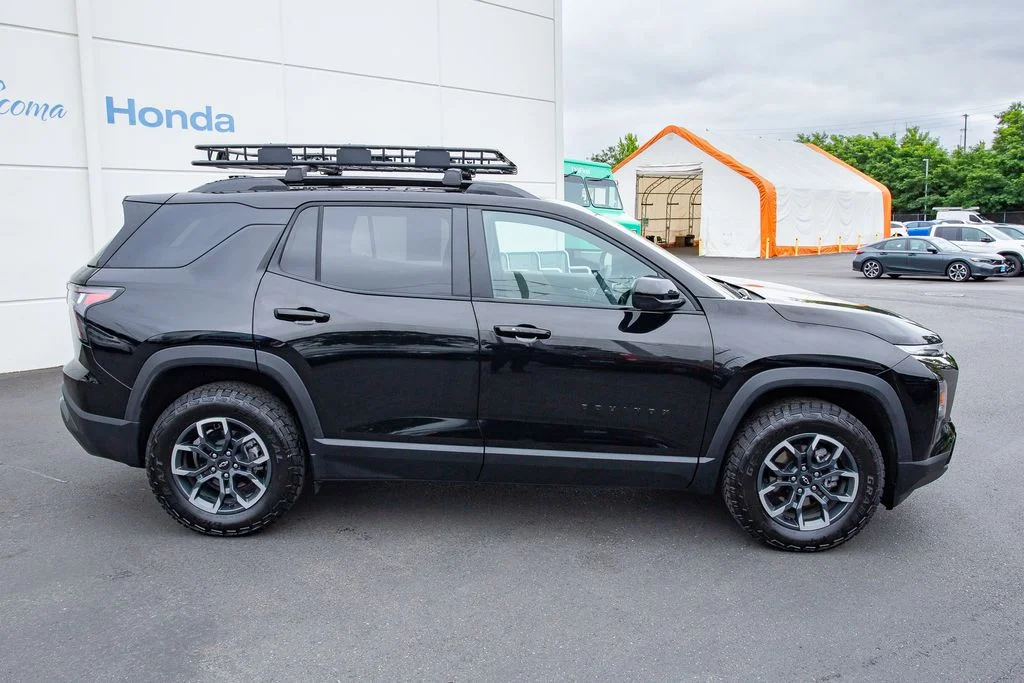 Used 2025 Black Metallic Chevrolet AWD ACTIV image 16