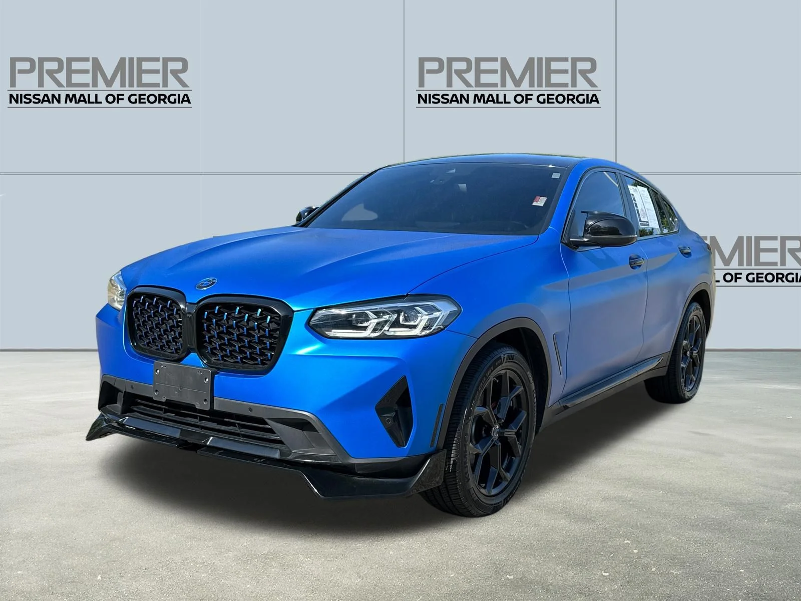 2023 BMW X4 xDrive30i's photo