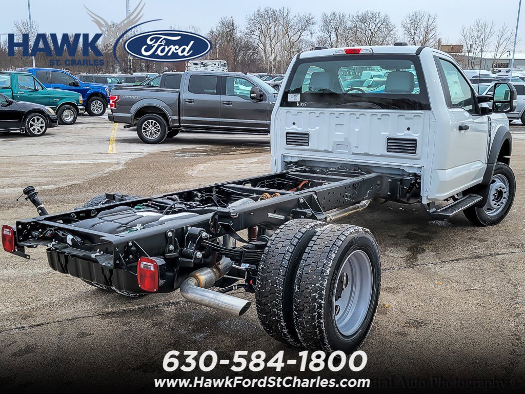 New 2026 Oxford White Ford F-450® XL image 7